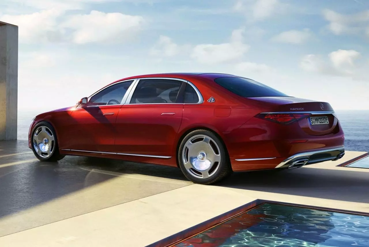 Салон 2025 Mercedes-Maybach S-Class