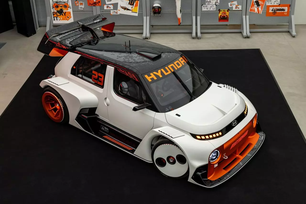 Hyundai Insteroid